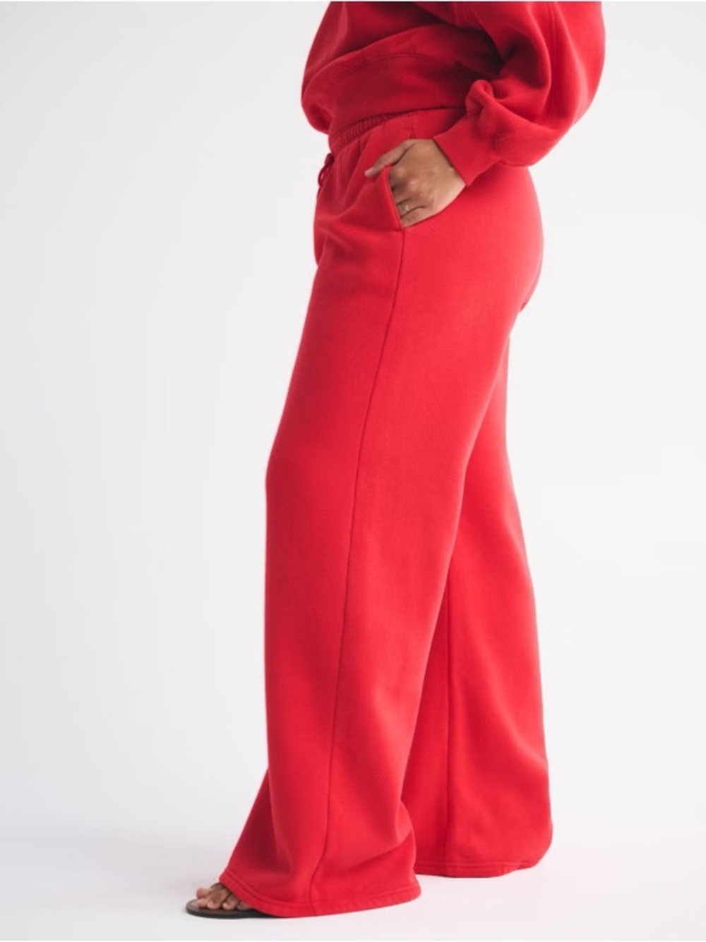 Abercrombie Women’s Sunday Hoodie and High Rise  Sunday Wide Leg Sweatpants - Picture 12 of 14